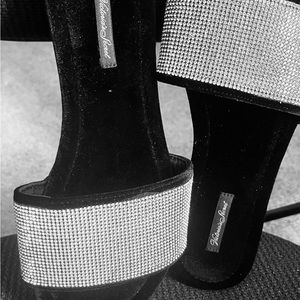 Victoria’s Secret Black velvet Bling slippers! Size large! Never worn!